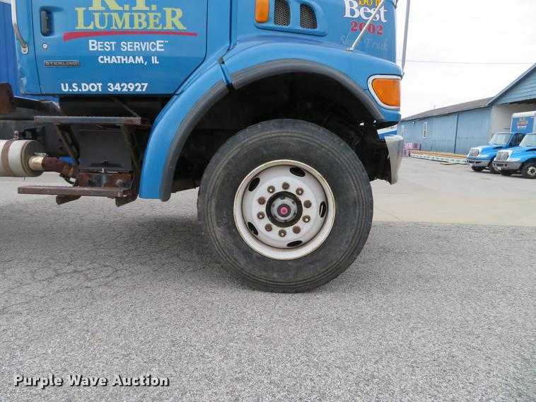 image for item DG3916 2003 Sterling L-Line flat bed truck