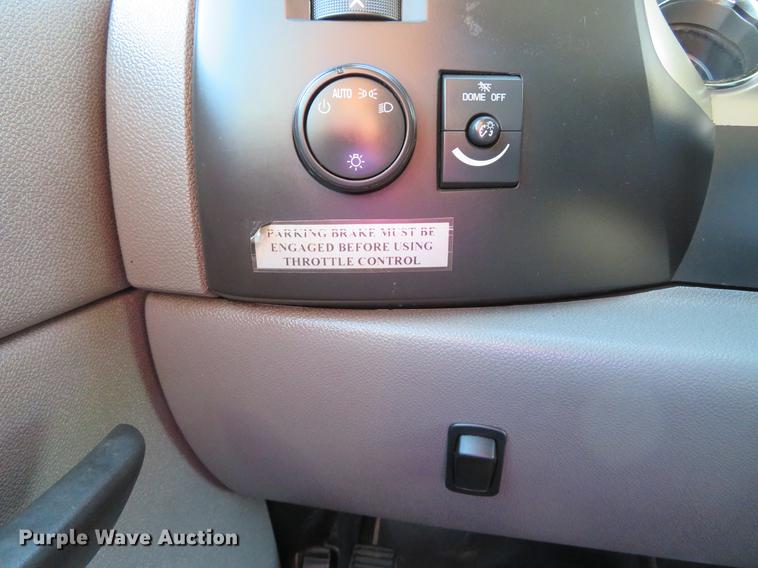 image for item DG3923 2010 Chevrolet Silverado 2500HD Ext. Cab pickup truck