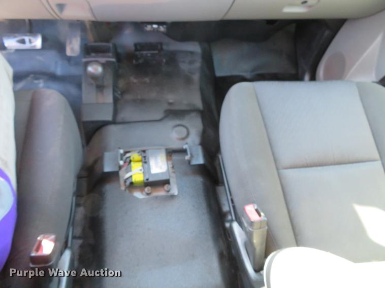 image for item DG3923 2010 Chevrolet Silverado 2500HD Ext. Cab pickup truck