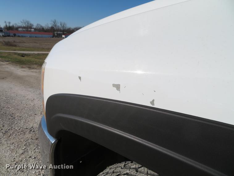 image for item DG3923 2010 Chevrolet Silverado 2500HD Ext. Cab pickup truck