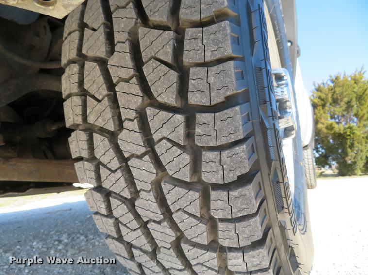 image for item DG3923 2010 Chevrolet Silverado 2500HD Ext. Cab pickup truck