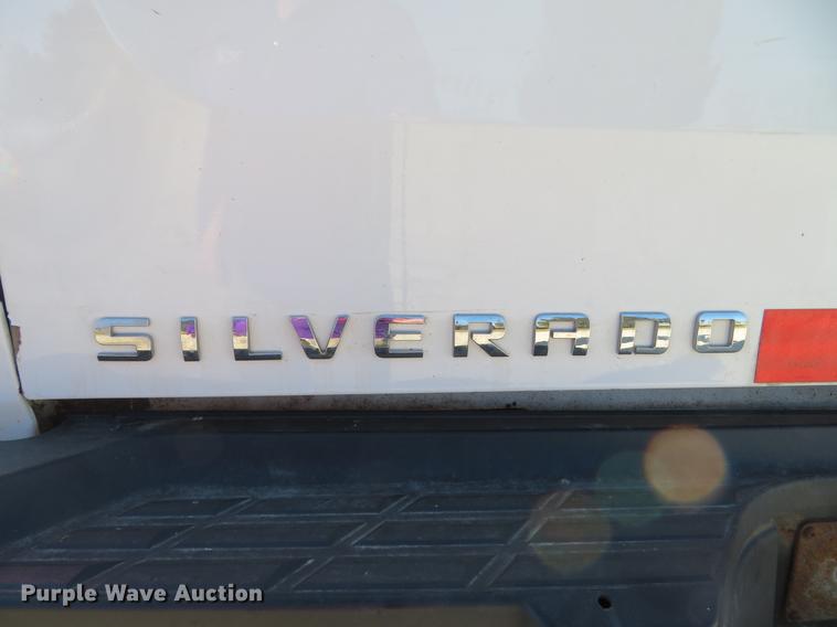 image for item DG3923 2010 Chevrolet Silverado 2500HD Ext. Cab pickup truck