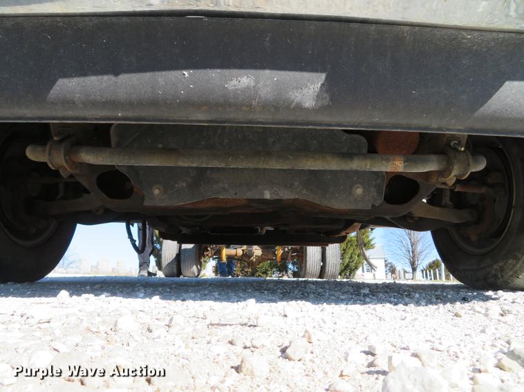 image for item DG3924 2011 Chevrolet Express G4500 cab and chassis