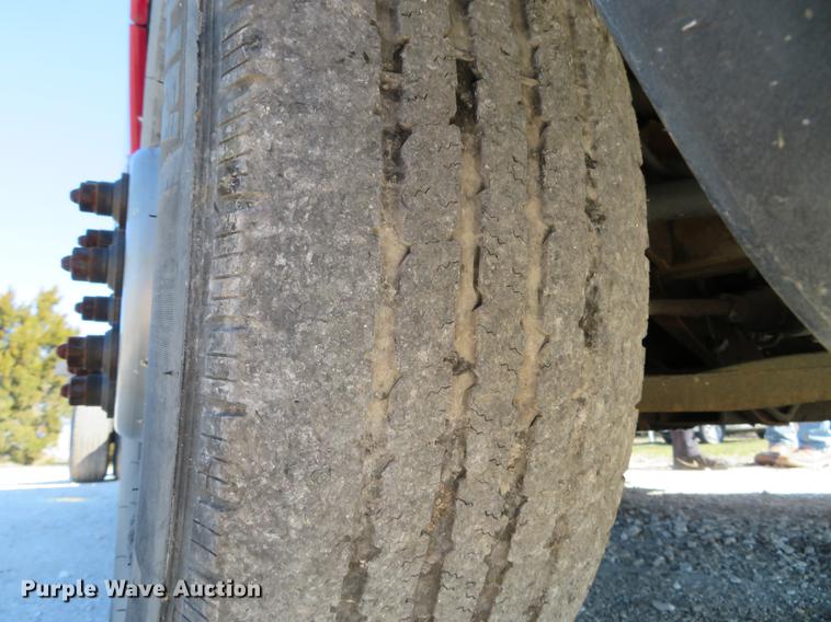 image for item DG3924 2011 Chevrolet Express G4500 cab and chassis