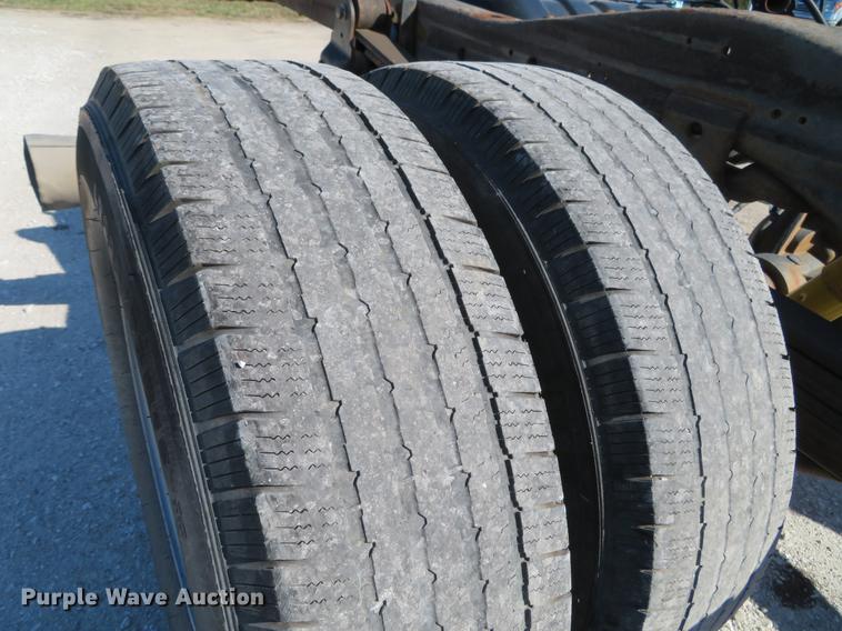 image for item DG3924 2011 Chevrolet Express G4500 cab and chassis