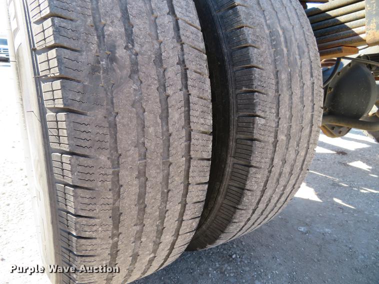 image for item DG3924 2011 Chevrolet Express G4500 cab and chassis