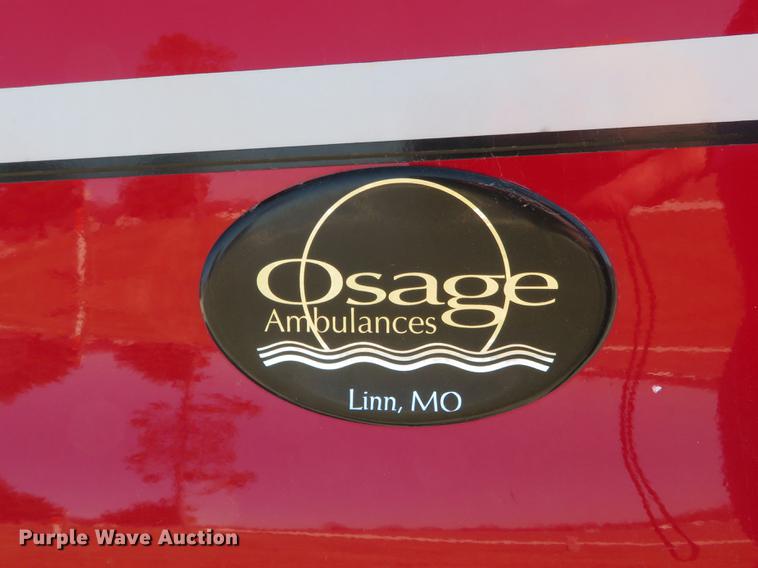 image for item DG3924 2011 Chevrolet Express G4500 cab and chassis