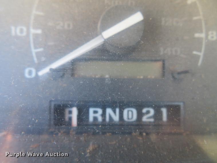 image for item DG3928 1994 Ford F350 XLT pickup truck