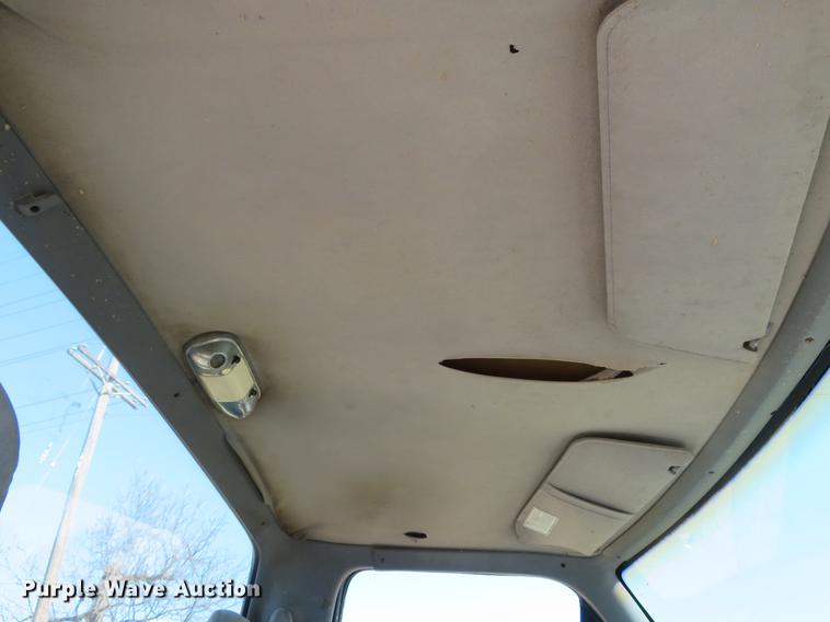 image for item DG3928 1994 Ford F350 XLT pickup truck