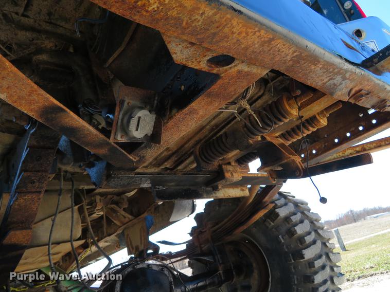 image for item DG3928 1994 Ford F350 XLT pickup truck