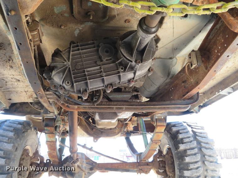 image for item DG3928 1994 Ford F350 XLT pickup truck