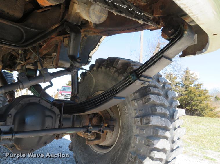 image for item DG3928 1994 Ford F350 XLT pickup truck