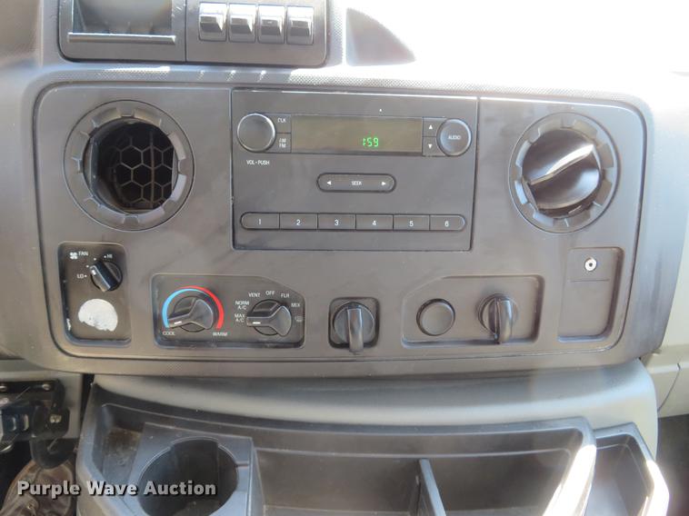 image for item DG3930 2015 Ford E350 Super Duty utility van