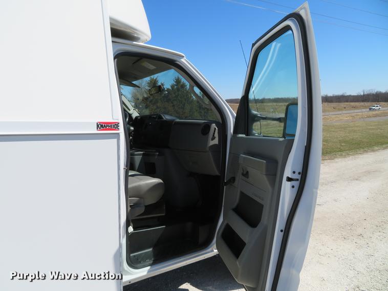 image for item DG3930 2015 Ford E350 Super Duty utility van