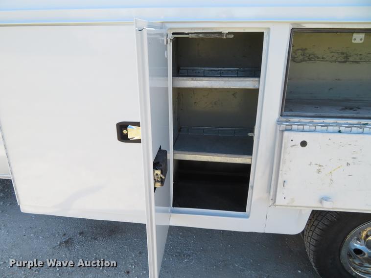 image for item DG3930 2015 Ford E350 Super Duty utility van