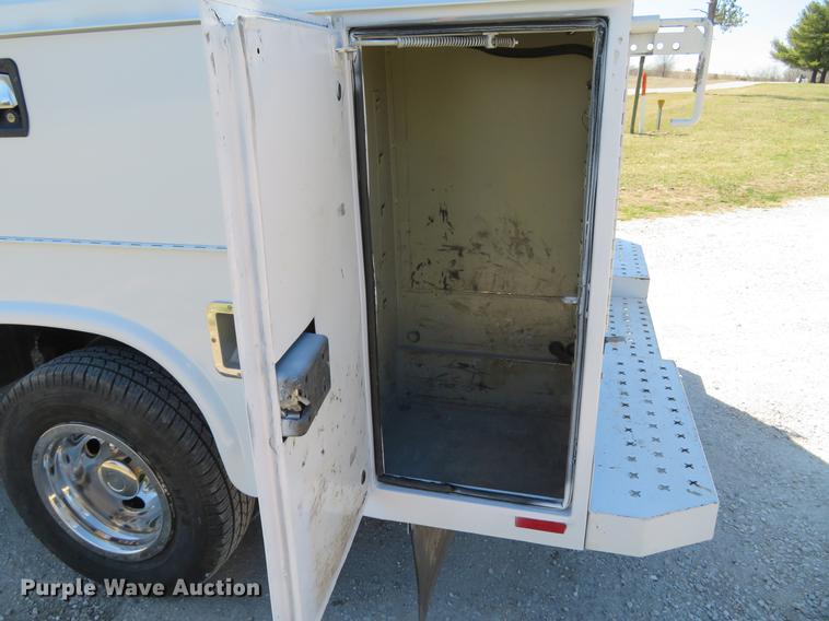 image for item DG3930 2015 Ford E350 Super Duty utility van