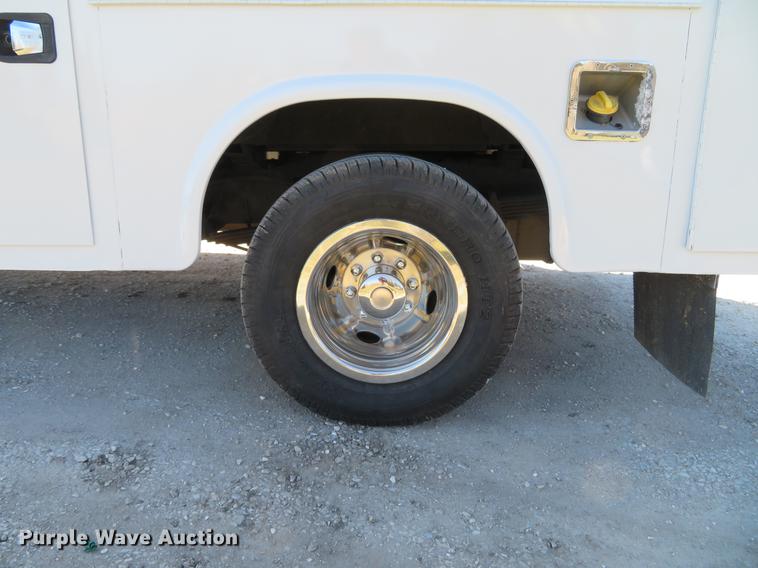 image for item DG3930 2015 Ford E350 Super Duty utility van