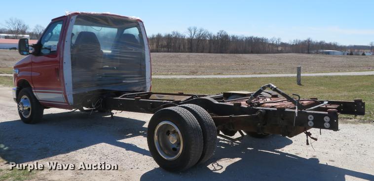 image for item DG3931 2008 Ford E450 cab and chassis