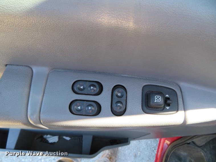 image for item DG3931 2008 Ford E450 cab and chassis