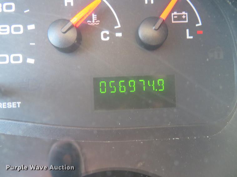 image for item DG3931 2008 Ford E450 cab and chassis