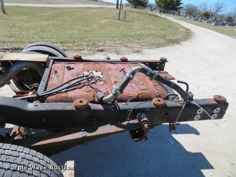 image for item DG3931 2008 Ford E450 cab and chassis