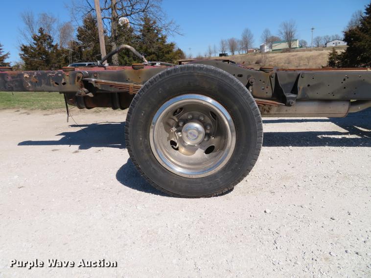 image for item DG3931 2008 Ford E450 cab and chassis