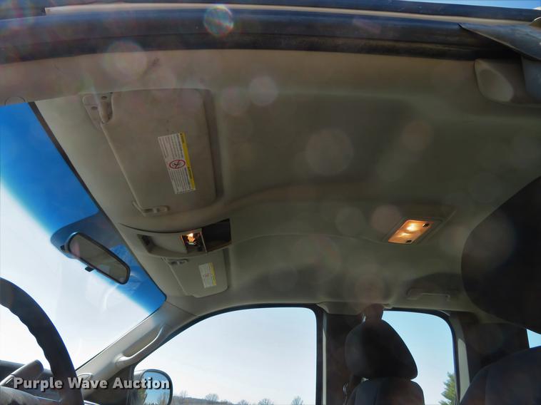 image for item DG3932 2011 Chevrolet Silverado 2500HD Ext. Cab pickup truck