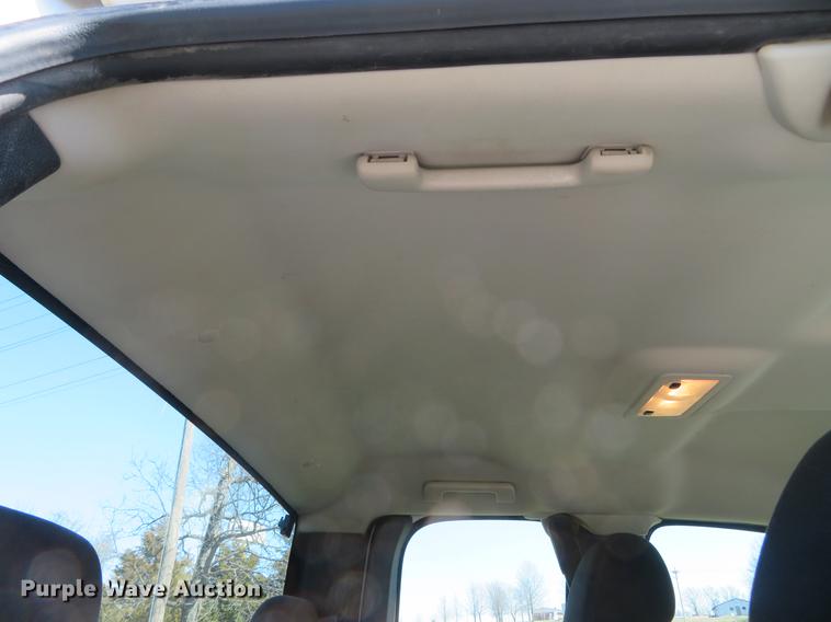 image for item DG3932 2011 Chevrolet Silverado 2500HD Ext. Cab pickup truck