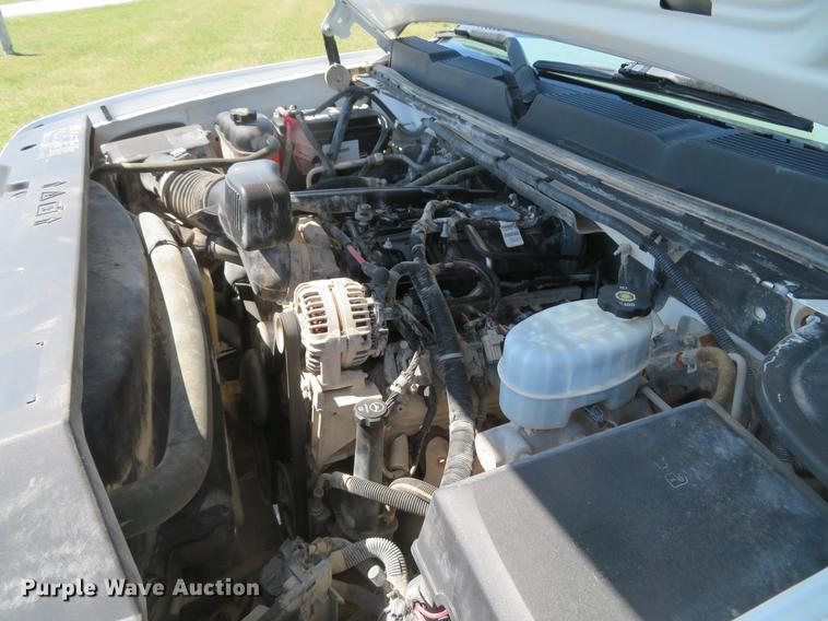 image for item DG3932 2011 Chevrolet Silverado 2500HD Ext. Cab pickup truck