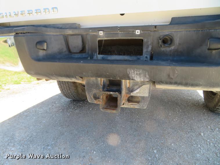 image for item DG3932 2011 Chevrolet Silverado 2500HD Ext. Cab pickup truck