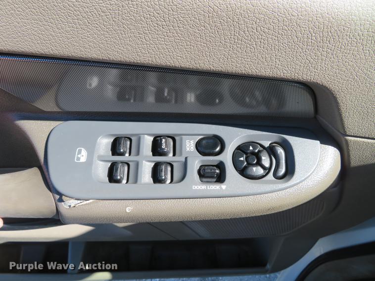 image for item DG3933 2008 Dodge Ram 2500HD Quad Cab pickup truck