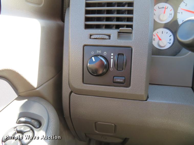 image for item DG3933 2008 Dodge Ram 2500HD Quad Cab pickup truck