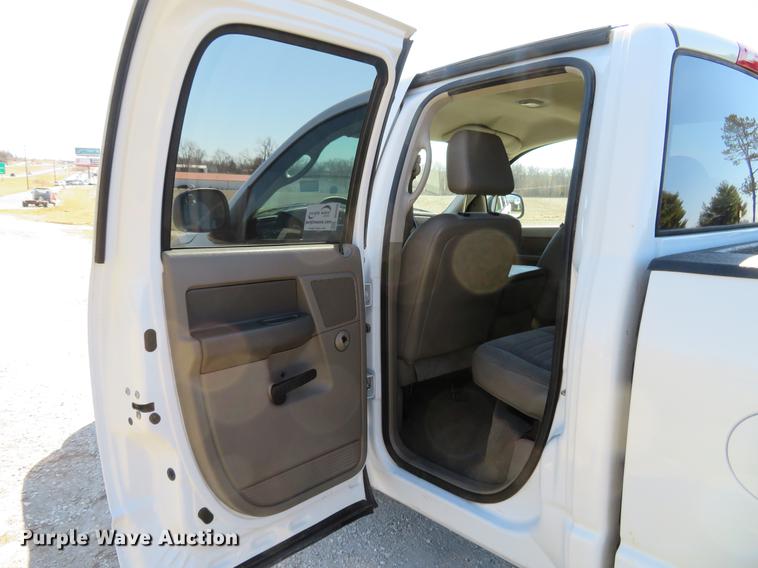 image for item DG3933 2008 Dodge Ram 2500HD Quad Cab pickup truck
