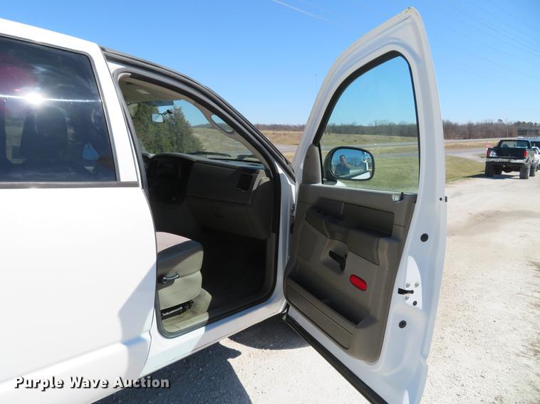 image for item DG3933 2008 Dodge Ram 2500HD Quad Cab pickup truck