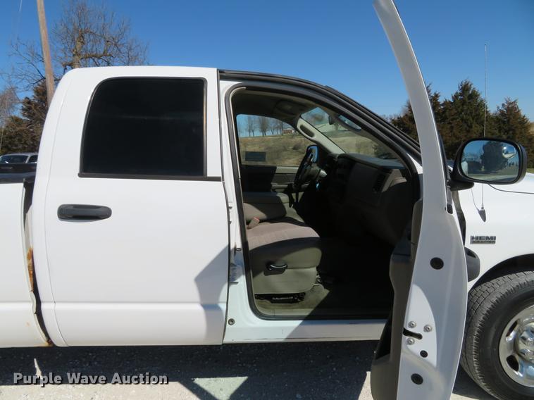 image for item DG3933 2008 Dodge Ram 2500HD Quad Cab pickup truck