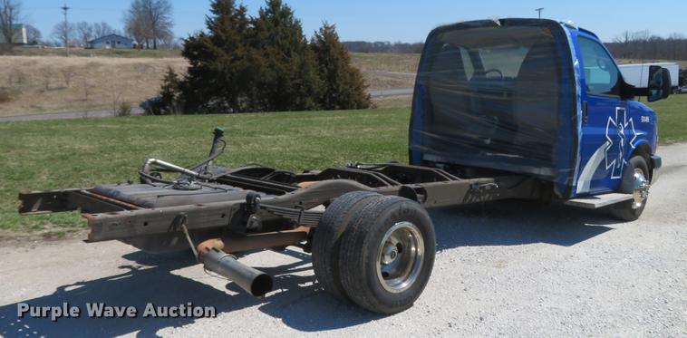 image for item DG3934 2014 Chevrolet Express G4500 cab and chassis