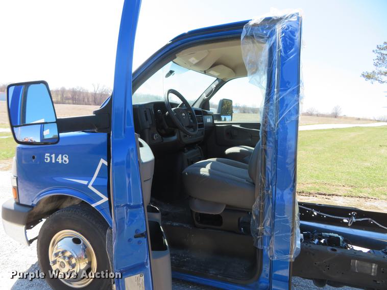 image for item DG3934 2014 Chevrolet Express G4500 cab and chassis