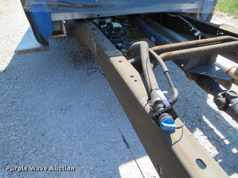 image for item DG3934 2014 Chevrolet Express G4500 cab and chassis