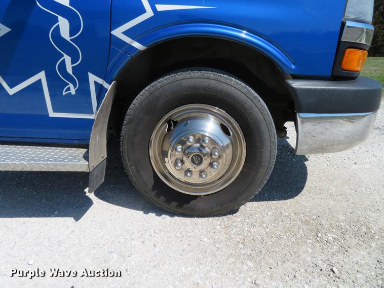 image for item DG3934 2014 Chevrolet Express G4500 cab and chassis