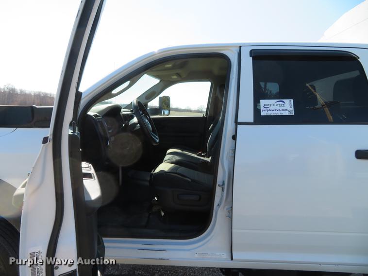 image for item DG3936 2011 Dodge Ram 4500HD Crew Cab utility bed pickup truck