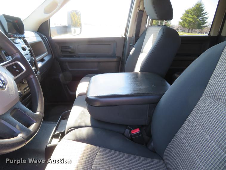 image for item DG3936 2011 Dodge Ram 4500HD Crew Cab utility bed pickup truck