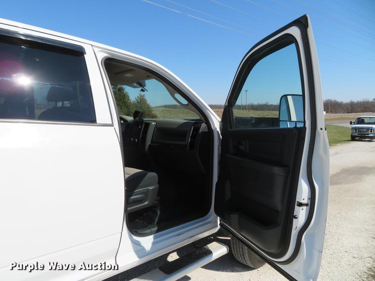 image for item DG3936 2011 Dodge Ram 4500HD Crew Cab utility bed pickup truck