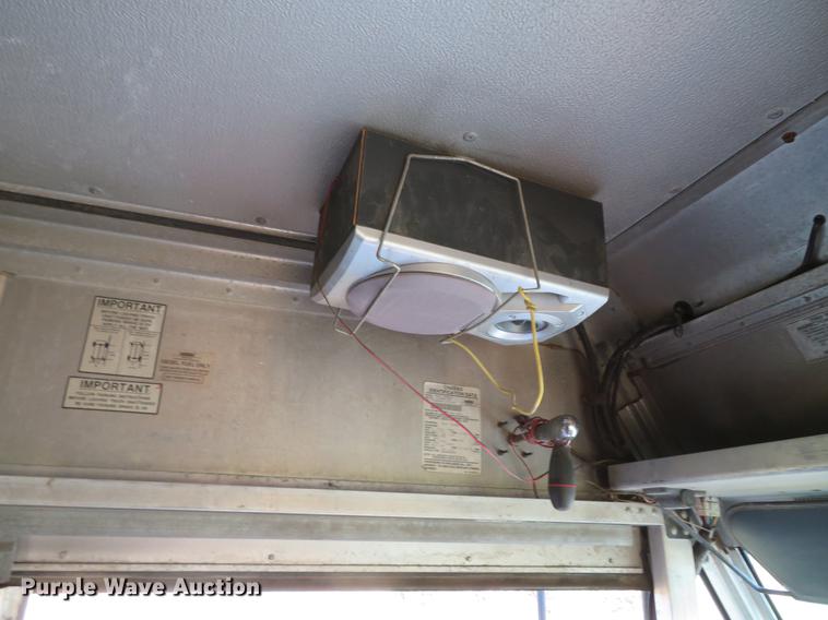 image for item DG3940 2001 Freightliner MT45 delivery truck