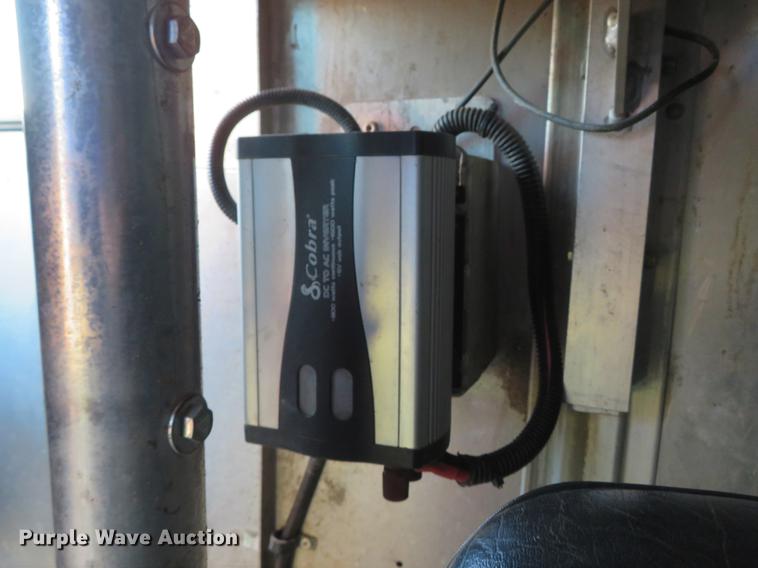 image for item DG3940 2001 Freightliner MT45 delivery truck