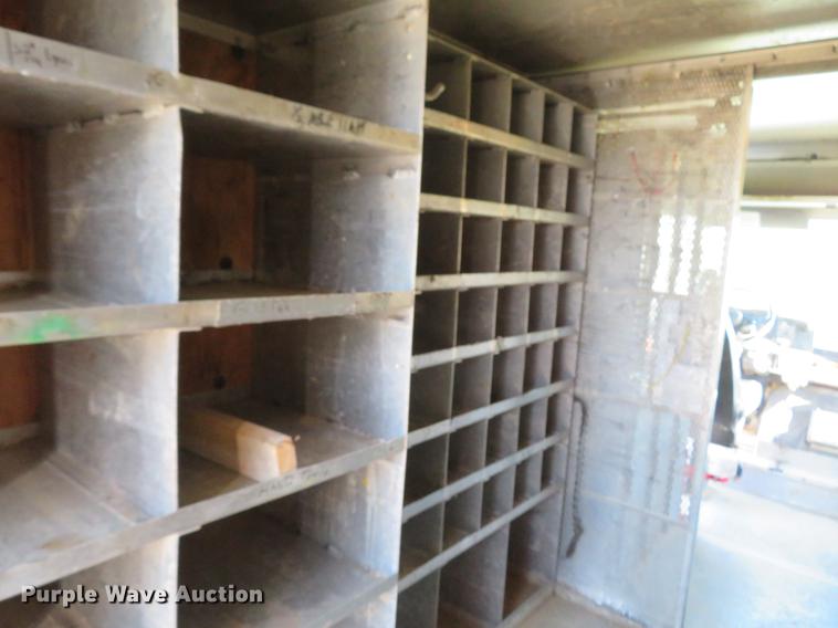 image for item DG3940 2001 Freightliner MT45 delivery truck