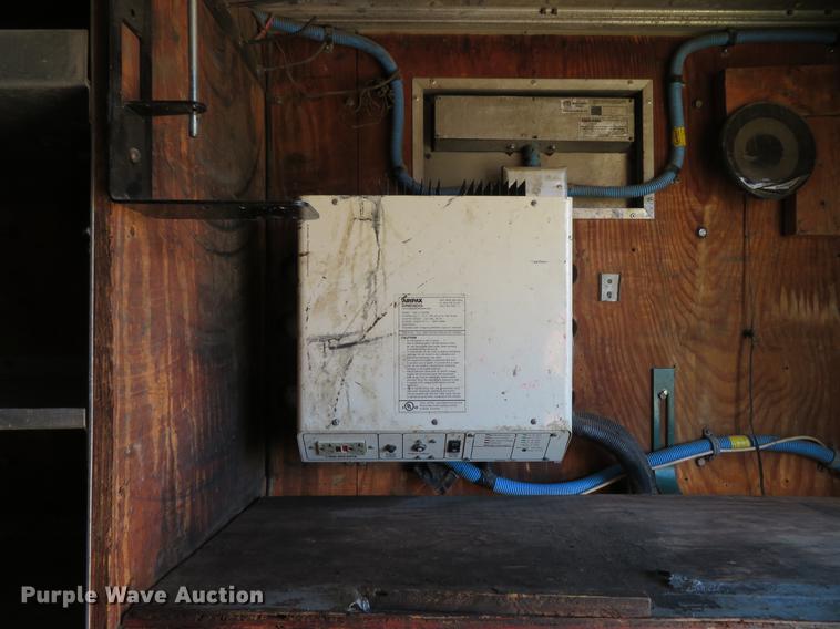 image for item DG3940 2001 Freightliner MT45 delivery truck