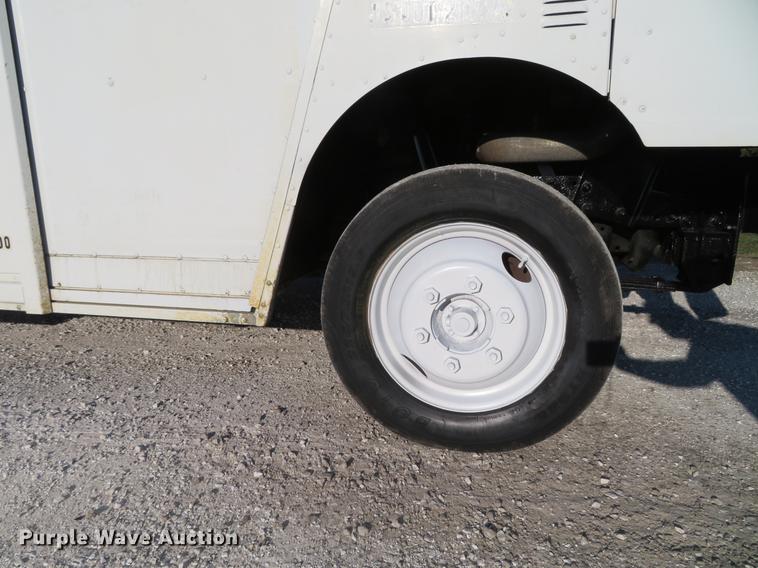 image for item DG3940 2001 Freightliner MT45 delivery truck