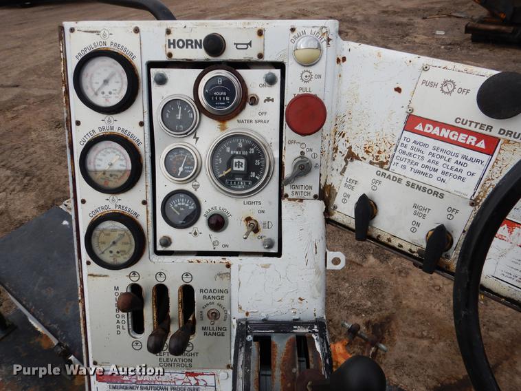 image for item DG5751 2000 Ingersoll Rand MW175 milling machine