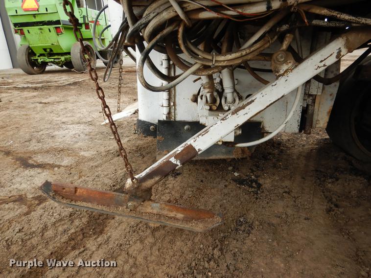 image for item DG5751 2000 Ingersoll Rand MW175 milling machine