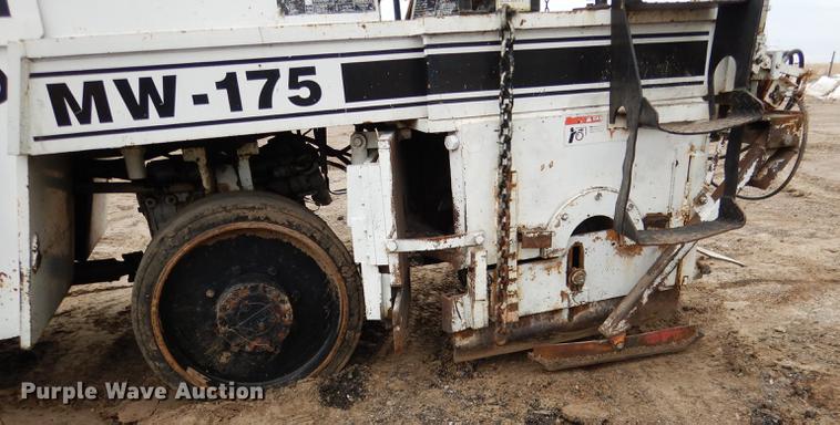 image for item DG5751 2000 Ingersoll Rand MW175 milling machine